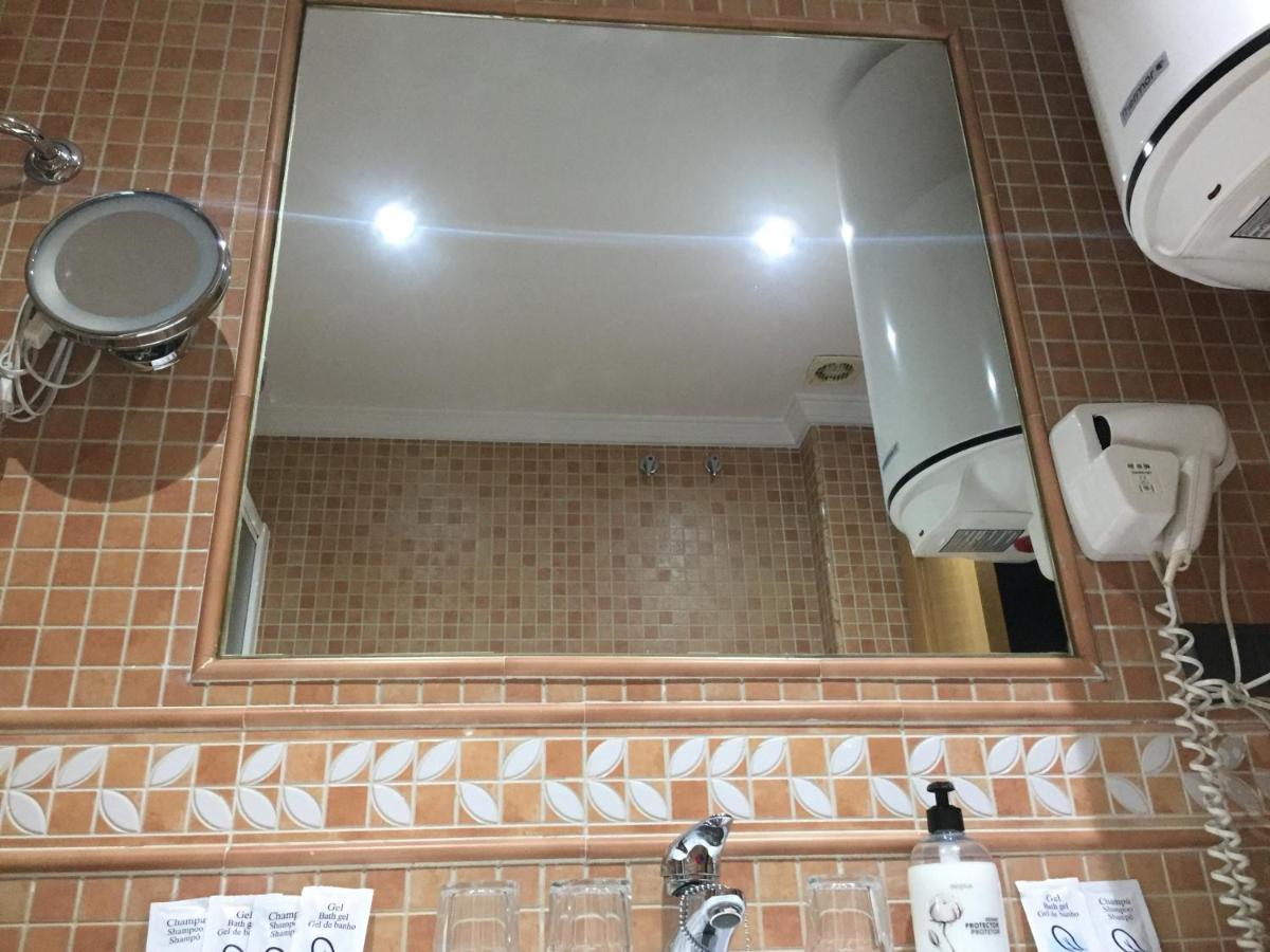 Hostal Ana Alhama de Granada Buitenkant foto